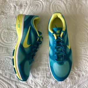 BRAND NEW Nike Training Dual Fusion Tr